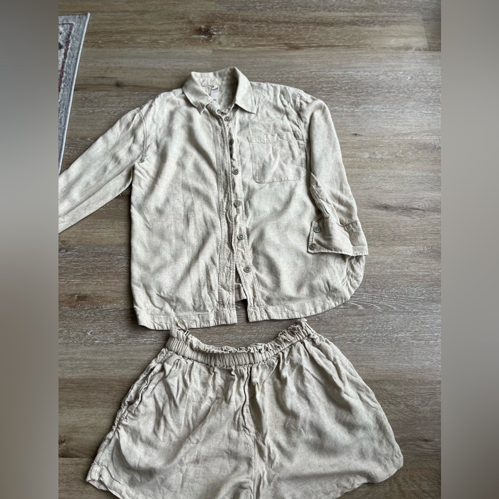 sunmer shorts and shirt set